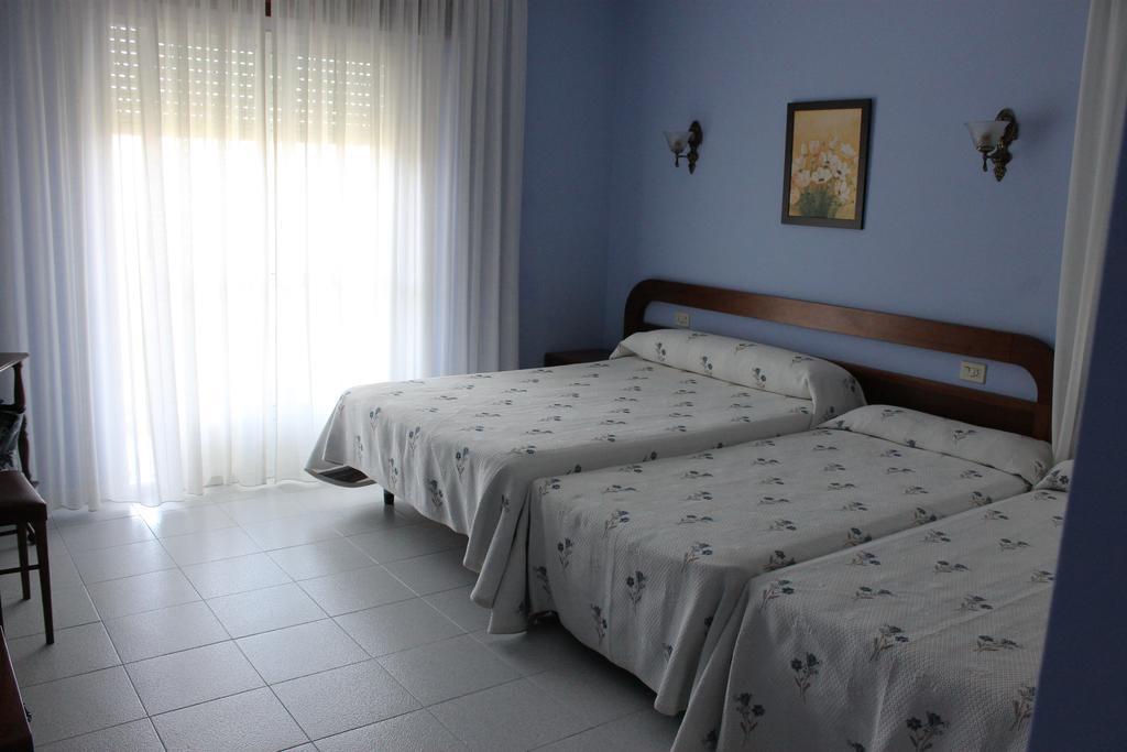 Hotel Arco Iris Villanueva De Arosa Room photo